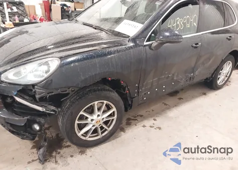 2016 Porsche Cayenne z USA, uszkodzony, nr VIN WP1AA2A2XGKA13297